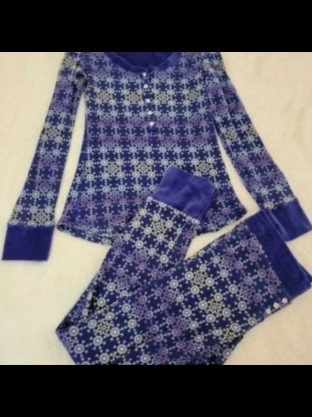 Victoria's Secret  2 Piece Pajama Size XS